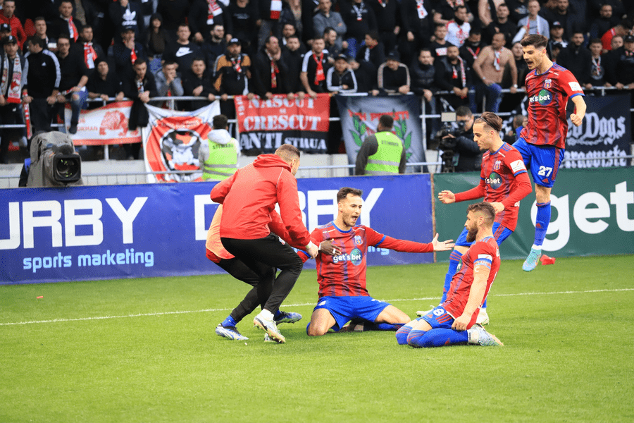 CSA Steaua e din nou lider în Liga a II-a.  Roș-albaștrii au câştigat derby-ul cu Dinamo 