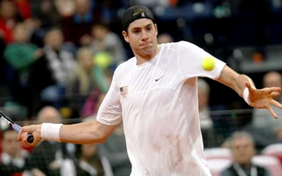 John Isner, un specialist al aşilor, a fost învins clar de germanuk Kohlschreiber. FOTO: Reuters