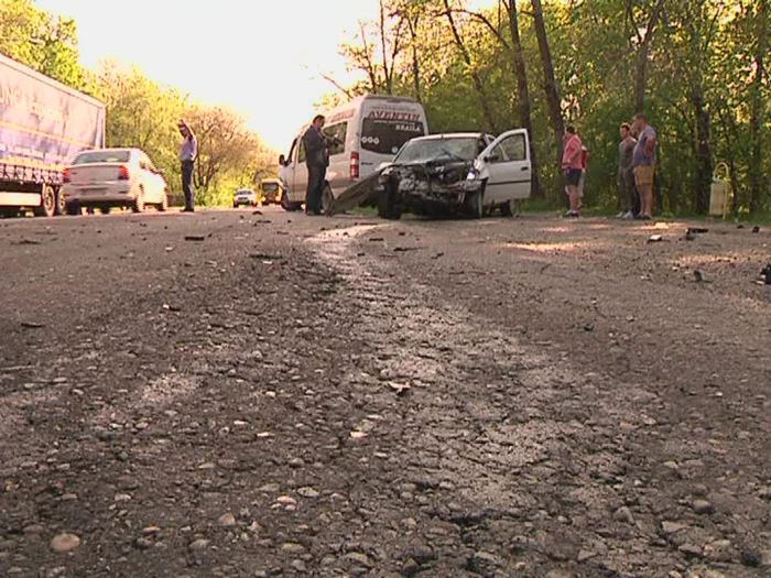 Imagine de la accident. FOTO: NICOLETA BUTNARU