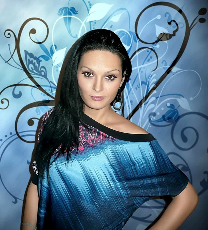 Adina, fosta soţie a managerului Alexandrei Stan