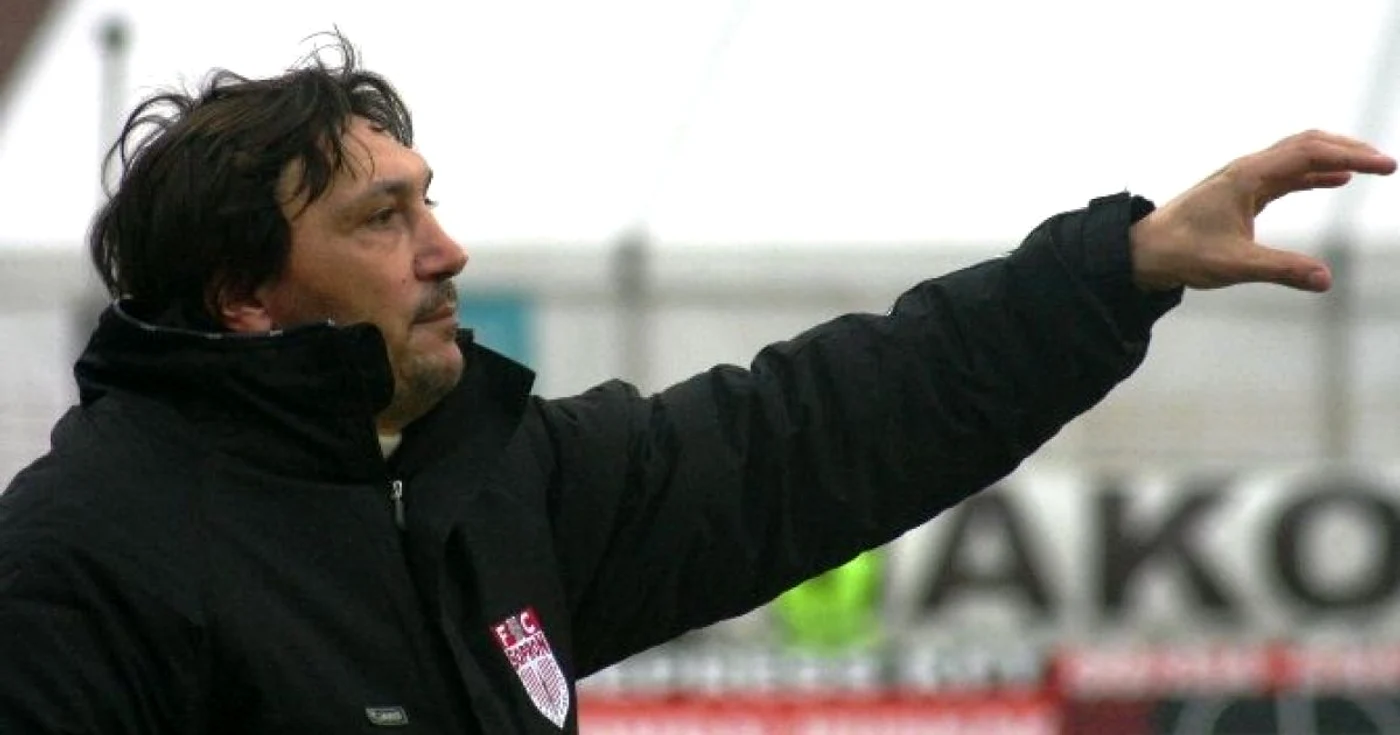 FOTBAL: Bonetti şi Ionel Ganea, prezentaţi oficial la Dinamo