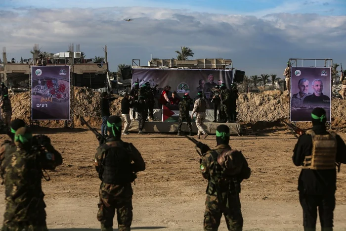 Ostatici israelieni eliberați în prima fază a armistițiului cu Hamas FOTO EPA-EFE