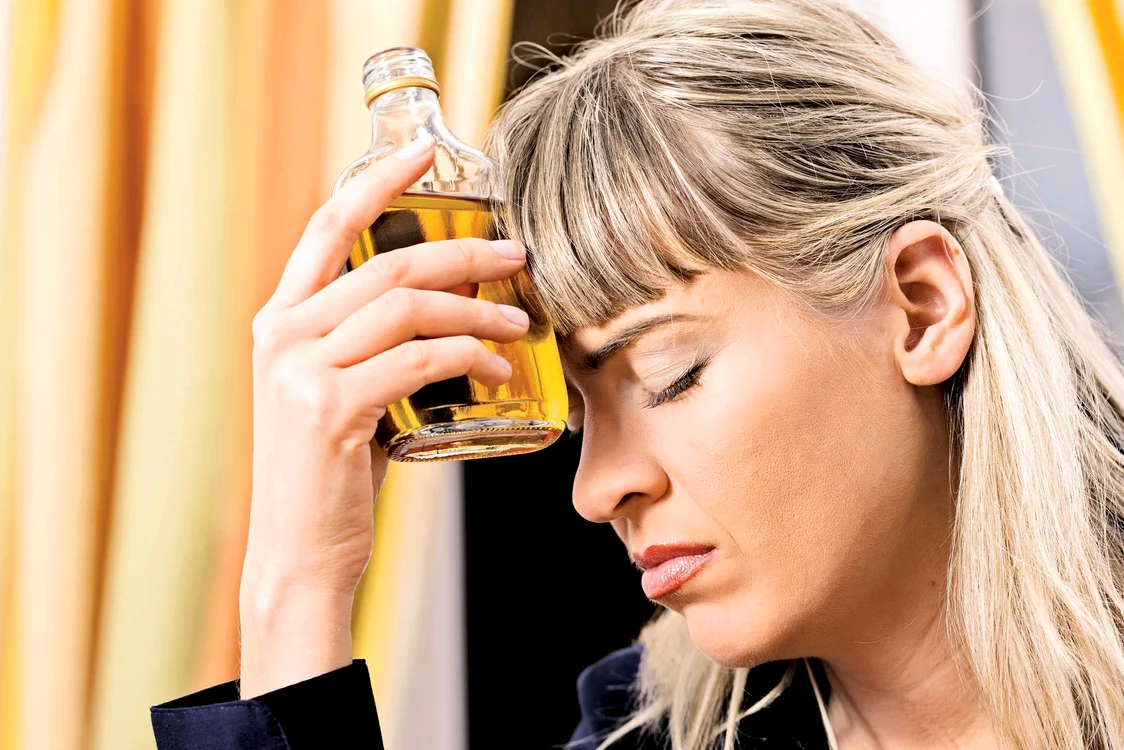 
    Cercetătorii britanici au descoperit cum reacţionăm în funcţie de băutura alcoolică pe care o consumăm  