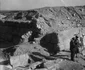 Regina Maria şi Principesa Ileana vizitând piramidele din Egipt - 1930 platoul Giza Sursa Facebook Mihaela Chiripuci / Arhiva giza.fas.harvard.edu