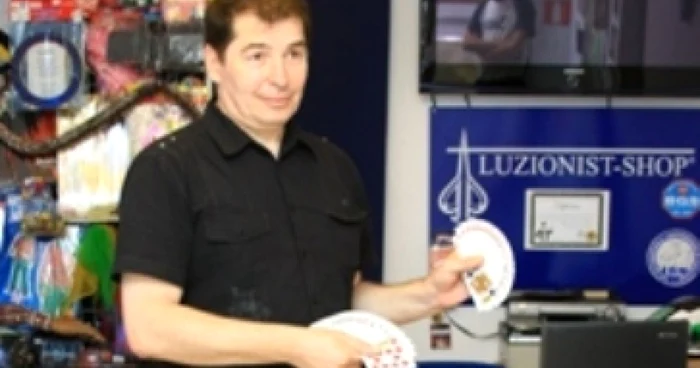 Galaţi: Dan Bucfing, magician de la cinci ani