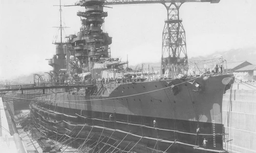 Marea Criza Economicǎ și navele de rǎzboi jpeg