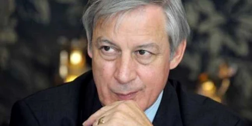 Christian Noyer avertizează asupra riscului programului BCE de achiziții de obligațiuni suverane