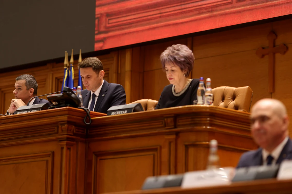 Ce formulă politică ar trece de Parlamnet înainte de vacanţa parlamentară