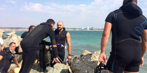 Scafandrii caută înecaţi pe litoral la Marea Neagră Sursa foto ISU Dobrogea