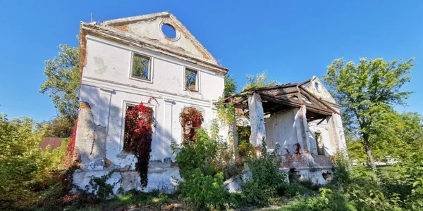 ruinele uzinei din calan foto daniel guta adevarul