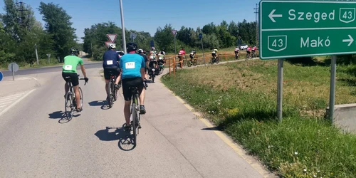 Moment inedit la turul ciclist Timişoara-Szeged FOTO Ş.Both