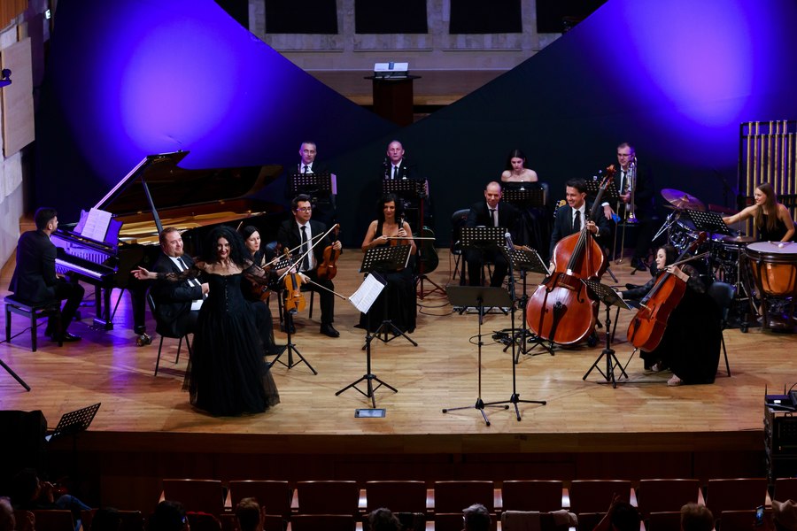 „Soundtrack of love“, concert de muzică de film cu MH Orchestra, tenorul Ştefan von Korch şi dansatorii TangoPasion