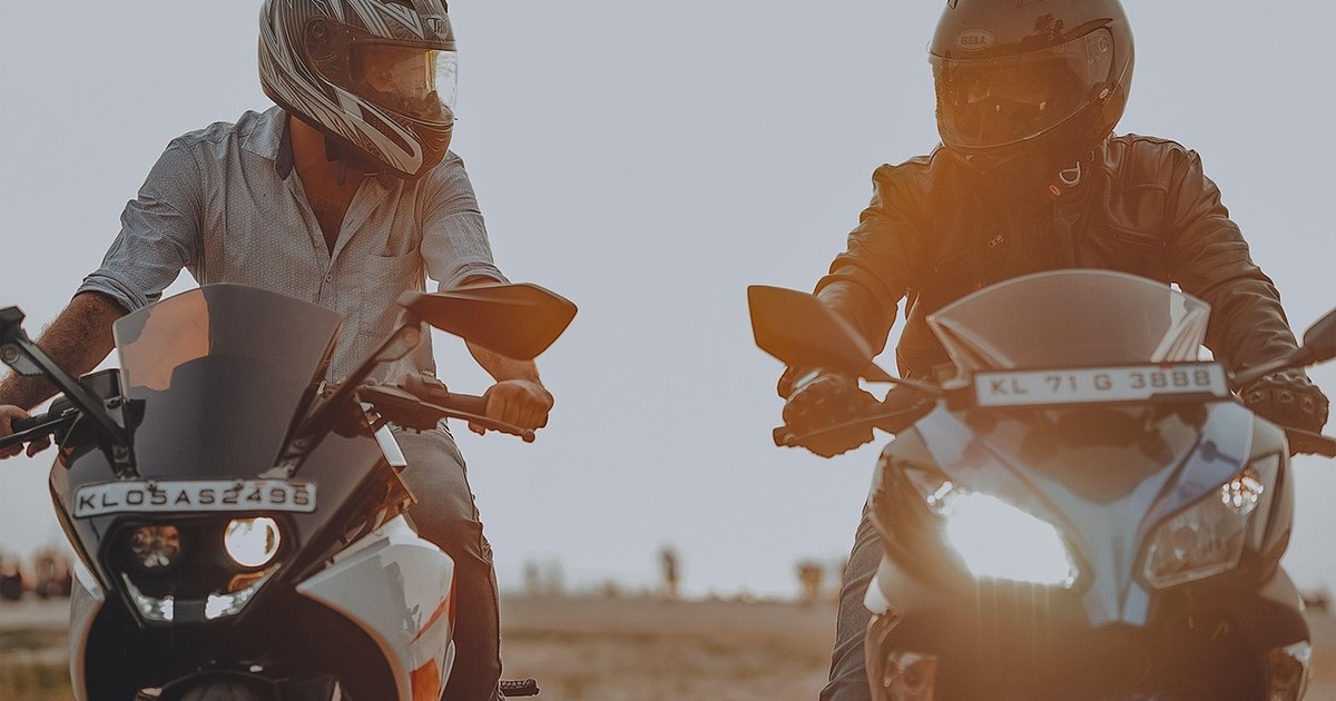 De ce mulți motocicliști își turează motoarele prin orașe: „Îți dă o senzație de putere, că poți zbura” De ce mulți motocicliști își turează motoarele prin orașe: „Îți dă o senzație de putere, că poți zbura”