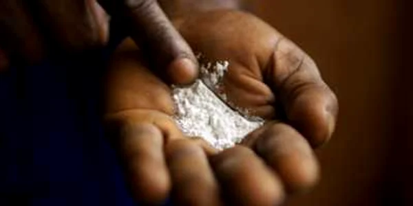 Oficialii britanici au găsit 350 kilograme de cocaină în operaţiunea de pe aeroportul din Ghanna