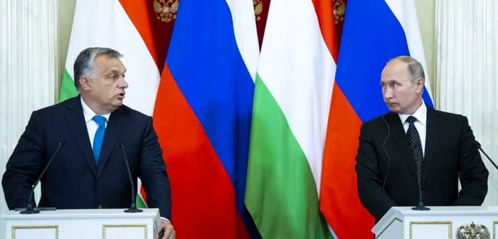 Viktor Orban (stânga) şi Vladimir Putin susţinând o conferinţă de presă la Kremlin FOTO EPA-EFE