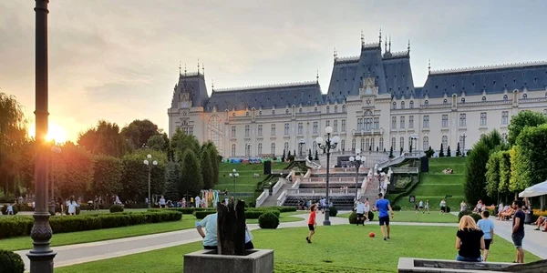 iasi centru . foto vlad mixich