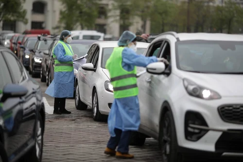 Centru vaccinare drive through Constituţiei. Foto Inquam Photos / Octav Ganea