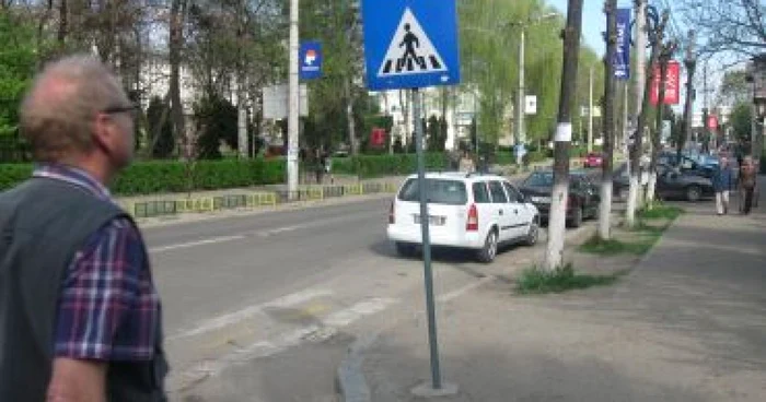 Suceava: Un bărbat accidentat grav pe trecerea de pietoni