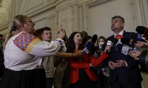 scandal sosoaca și ciolacu in Parlament  Foto Inquam Photos Octav Ganea jpg