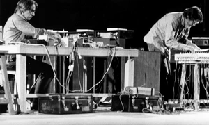 Muzică + (tutun & canabis) = capisci? jpeg