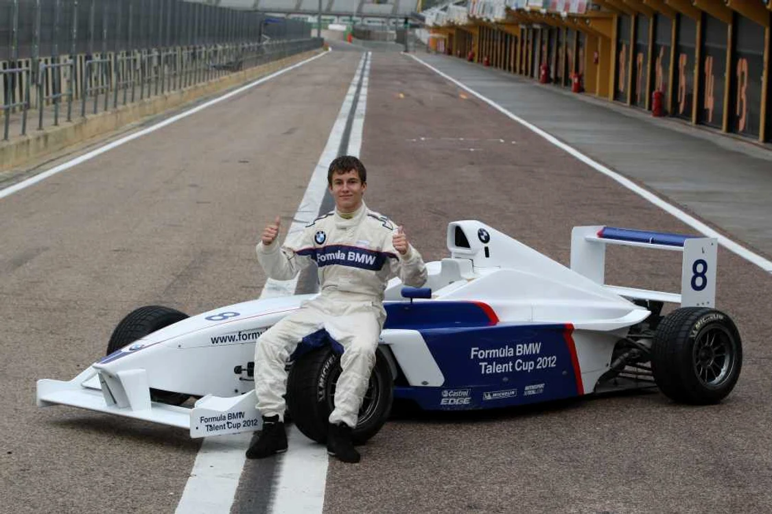 Mihnea Stefan pilot