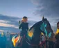 Vlăduța Lupău a cântat călare pe un armăsar la Porumbacu de Jos foto: Simona Lupu