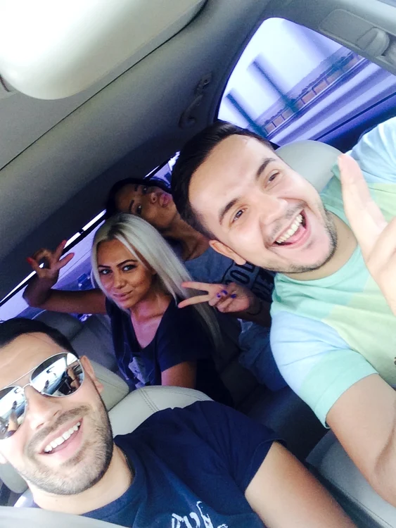 Ce fac acum concurenţii de la "Insula Iubirii". Andreea şi Bogdan păstrează legătura cu celelalte cupluri