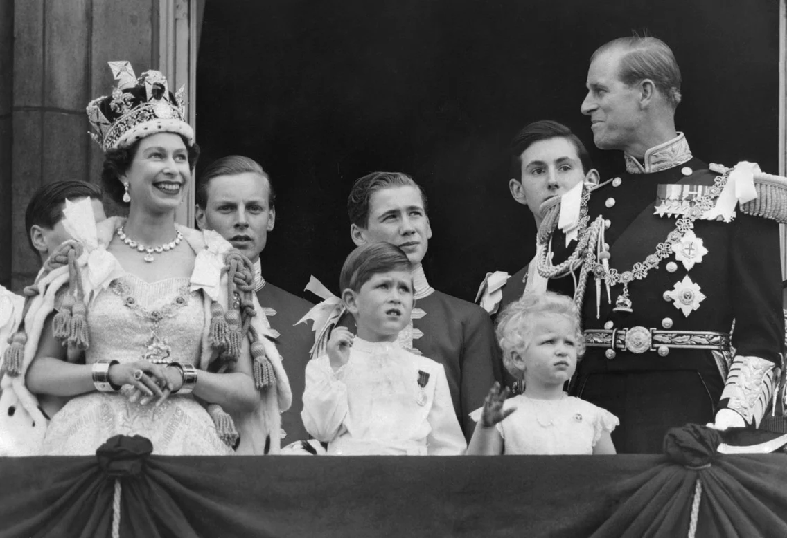 Prințul Charles avea 4 ani la încoronarea Reginei Elisabeta