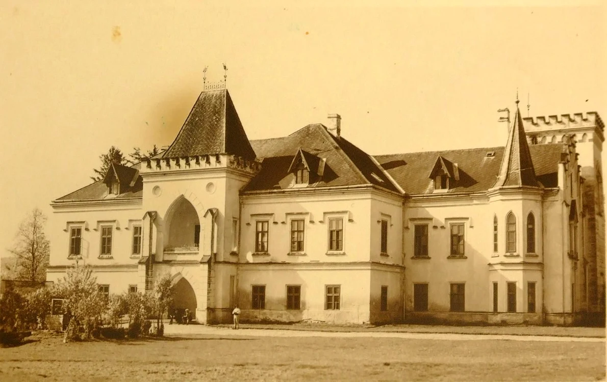 Castelul Nopcsa. Foto: Ilustrată de epocă