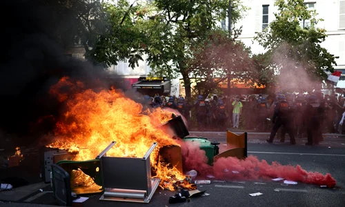 Ciocniri violente cu Poliția în timpul protestelor studenților în Franța