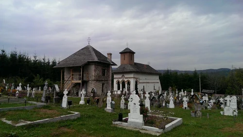 Biserica Sfântu Nicolae Foto: Mardum jpg