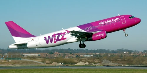 avion wizz air care a decolat jpeg