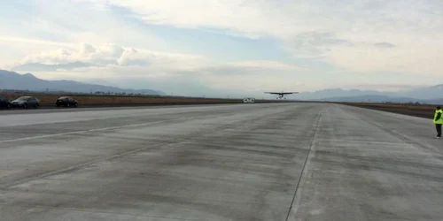 Pista Aeroportului Braşov. FOTOCristian Macedonschi