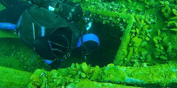 epava Mitera Zafira FOTO Romanian Undersea Explorers
