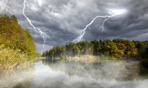 Instabilitate atmosferică  Sursa Freepik com jpg