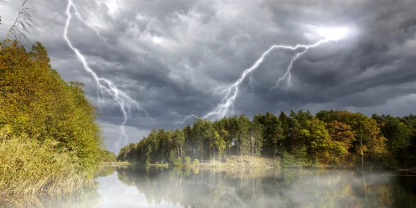 Instabilitate atmosferică  Sursa Freepik com jpg
