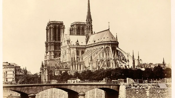 Catedrala Notre Dame din Paris, o istorie în imagini jpeg