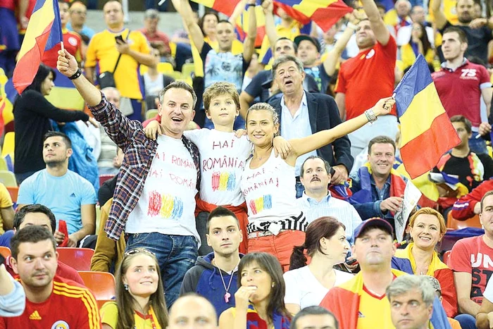 Fanii români