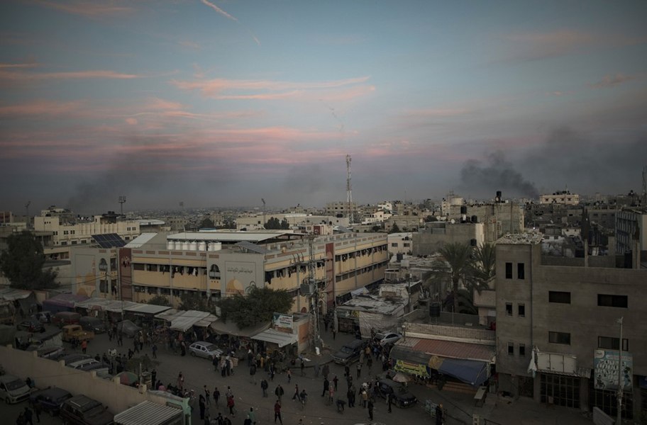 Faza actuală a operațiunii militare din Gaza va lua timp, spune ministrul israelian al apărării. Marturii despre situația din sudul Gaza