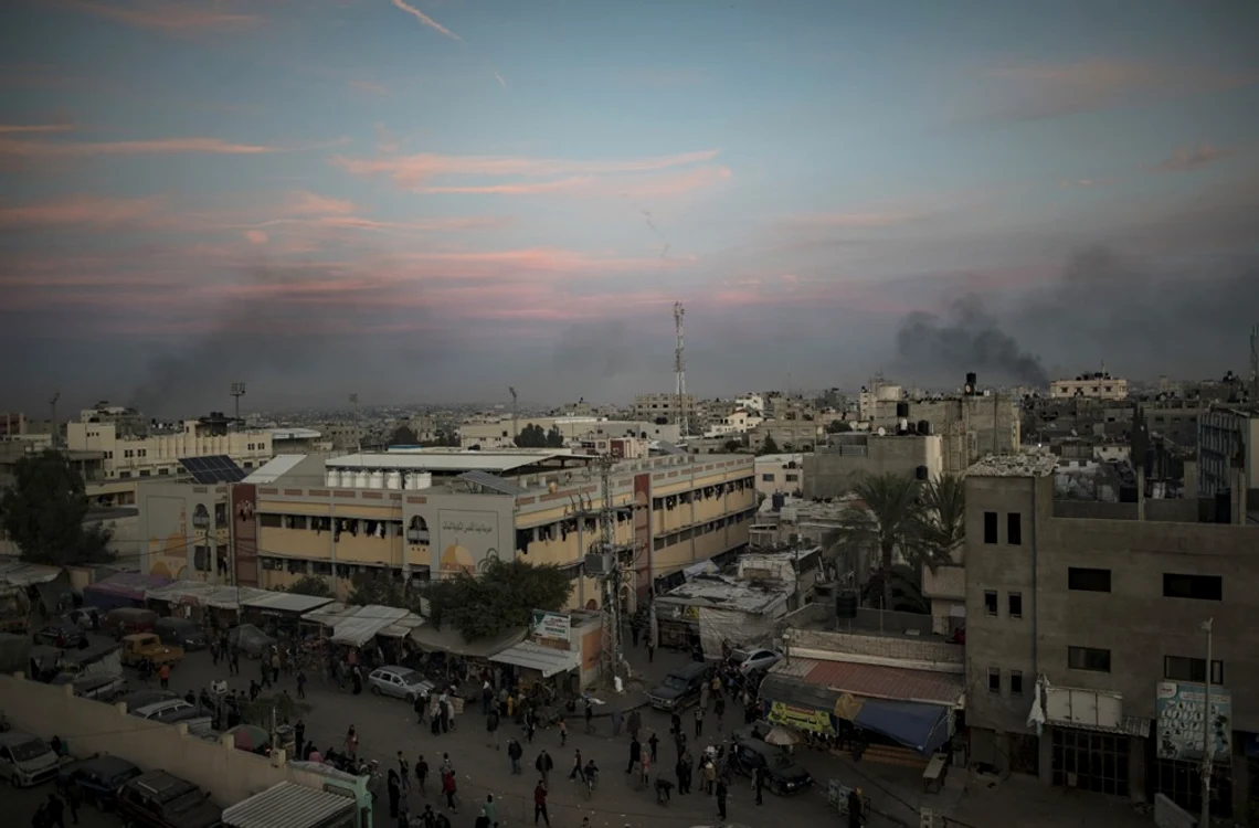 Bombardamente israeliene în Khan Yunis FOTO EPA-EFE