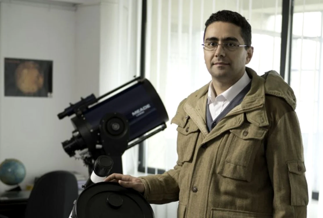 Ciprian Vîntdevară fotografiind stelele FOTO Arhiva personală