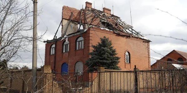 casa distrusa in  Svitlodarsk ucraina foto epa efe