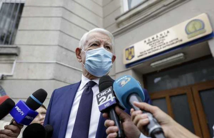 Teodor Meleşcanu nu este pentru prima oară în faţa procurorilor DNA FOTO Inquam Photos / George Calin