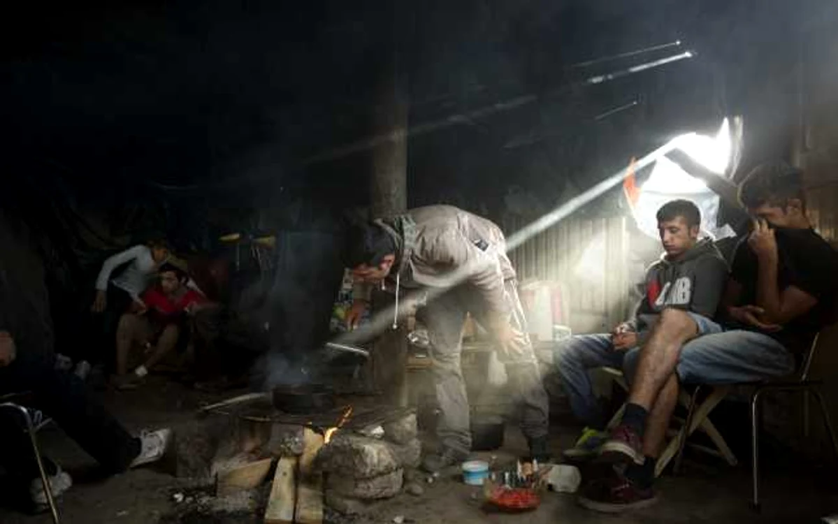 Refugiaţi la Calais Foto: AP