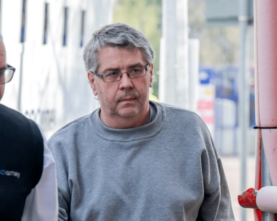 Un bărbat a fost condamnat la închisoare după ce și-a ascuns mama decedată în congelator.
