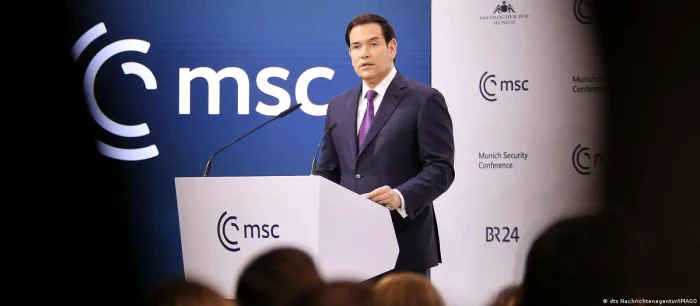 Secretarul de Sta al SUA Marco Rubio la pupitrul Conferiței de Securitate de la München