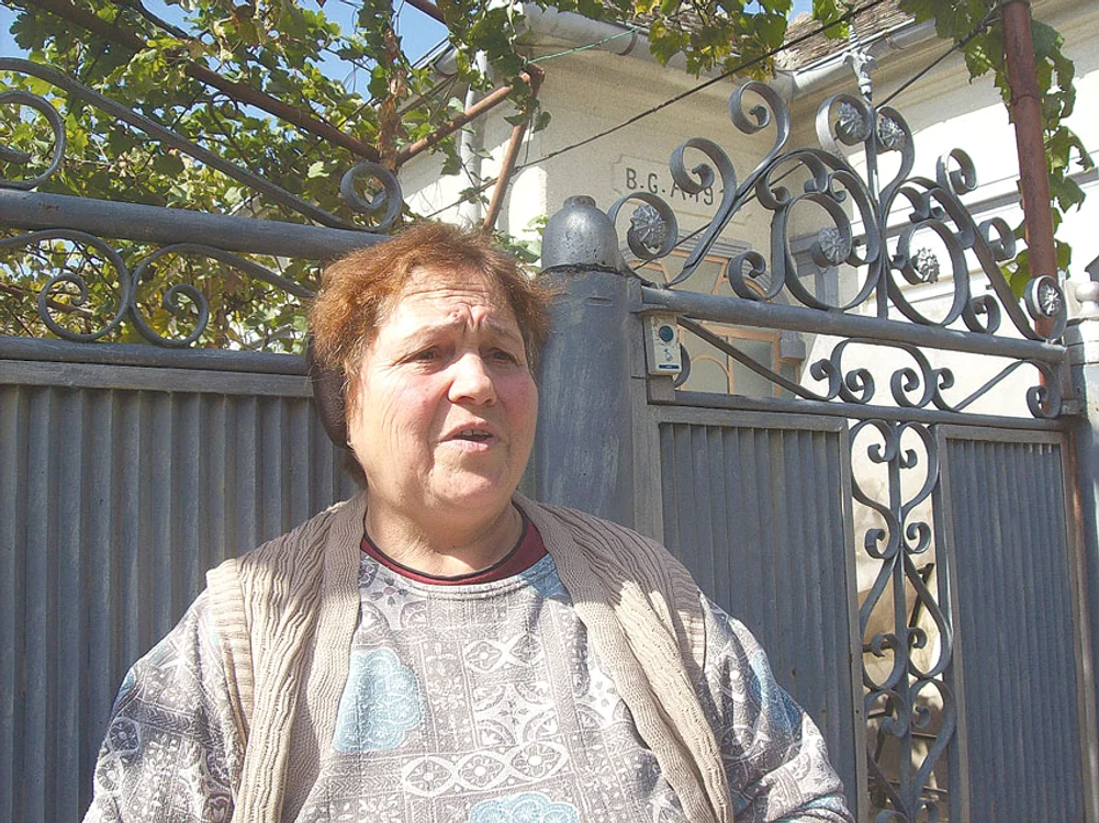 Elena Popescu, nerăbdătoare să-şi îmbrăţişeze nepotul