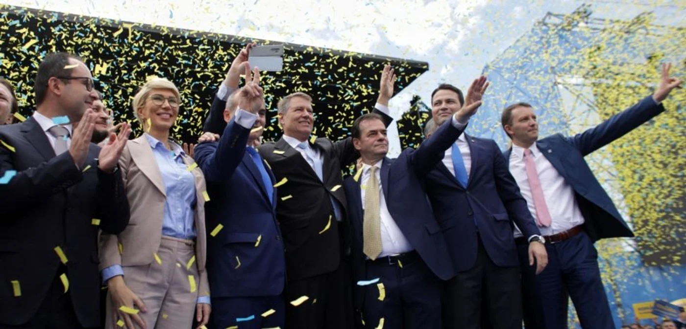 Miting PNL - Piaţa Victoriei - Raluca Turcan - Rareş Bogdan - Klaus Iohannis - Ludovic Orban / FOTO Inquam Photos / Octav Ganea / 18 mai 2019