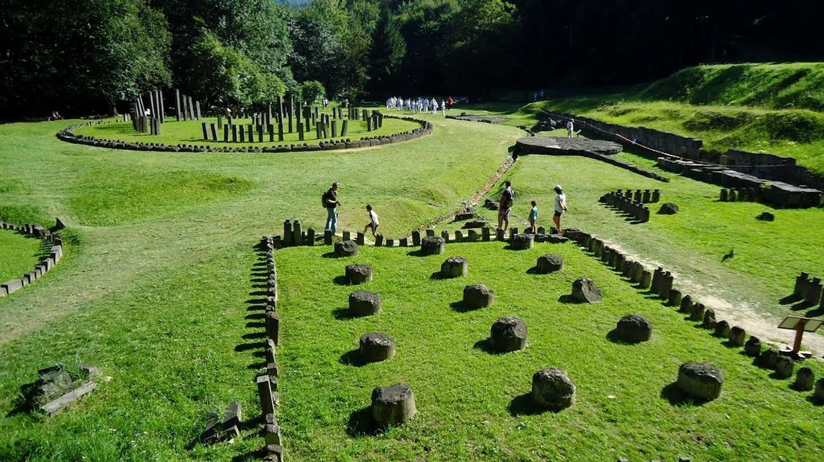 Descoperire uimitoare în Sarmizegetusa Regia „Nu existau asemenea porţi în Antichitate” VIDEO jpeg