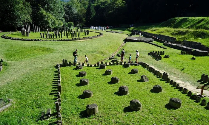 Descoperire uimitoare în Sarmizegetusa Regia  „Nu existau asemenea porţi în Antichitate” VIDEO   jpeg